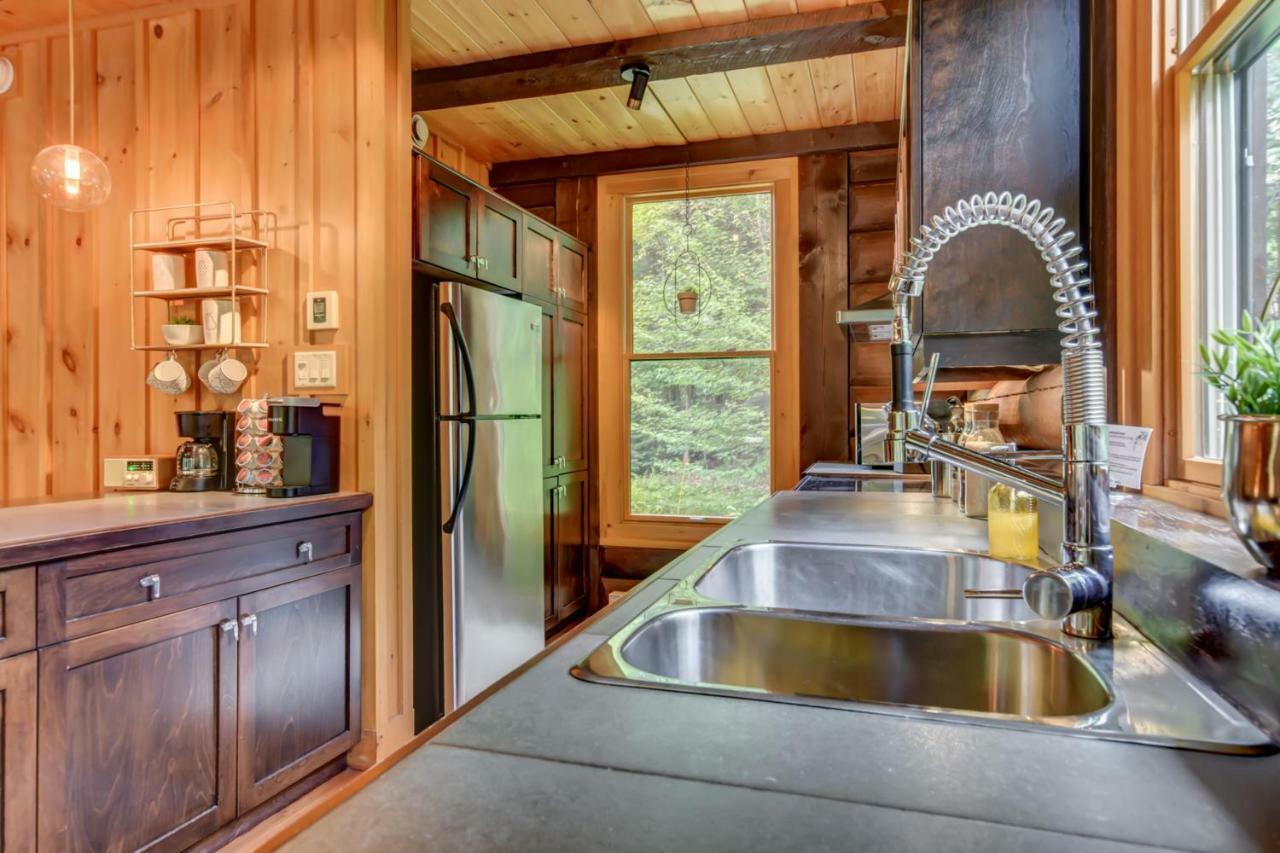 Chic Log Chalet With Hot Tub - Mont-Tremblant North Side By Reserver.Ca Lac-Superieur 外观 照片