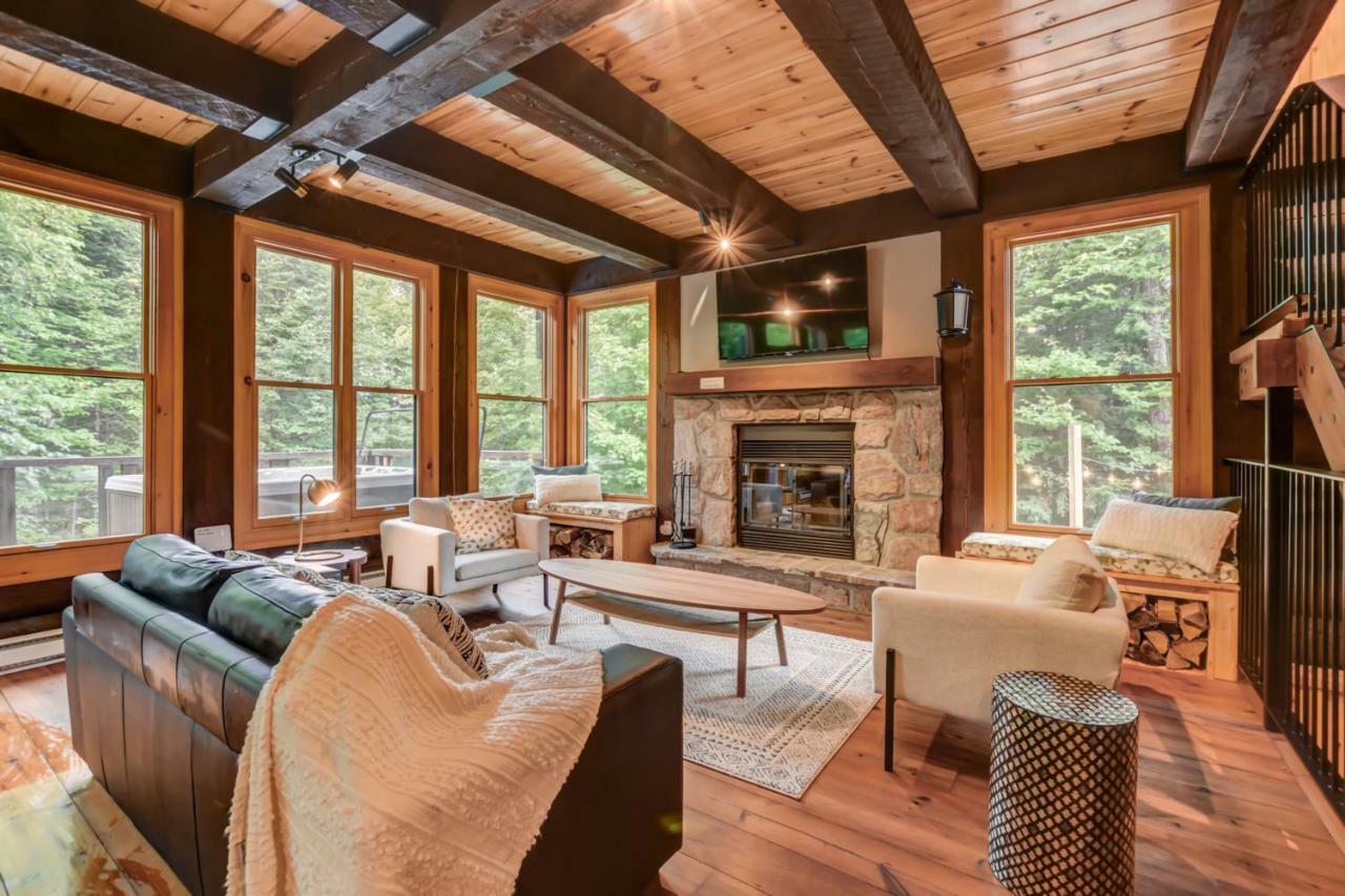 Chic Log Chalet With Hot Tub - Mont-Tremblant North Side By Reserver.Ca Lac-Superieur 外观 照片