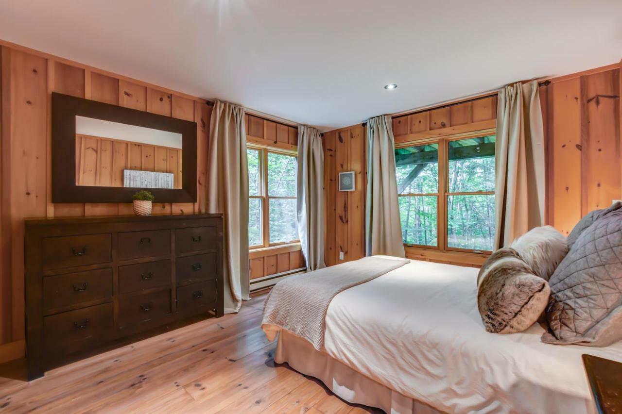 Chic Log Chalet With Hot Tub - Mont-Tremblant North Side By Reserver.Ca Lac-Superieur 外观 照片