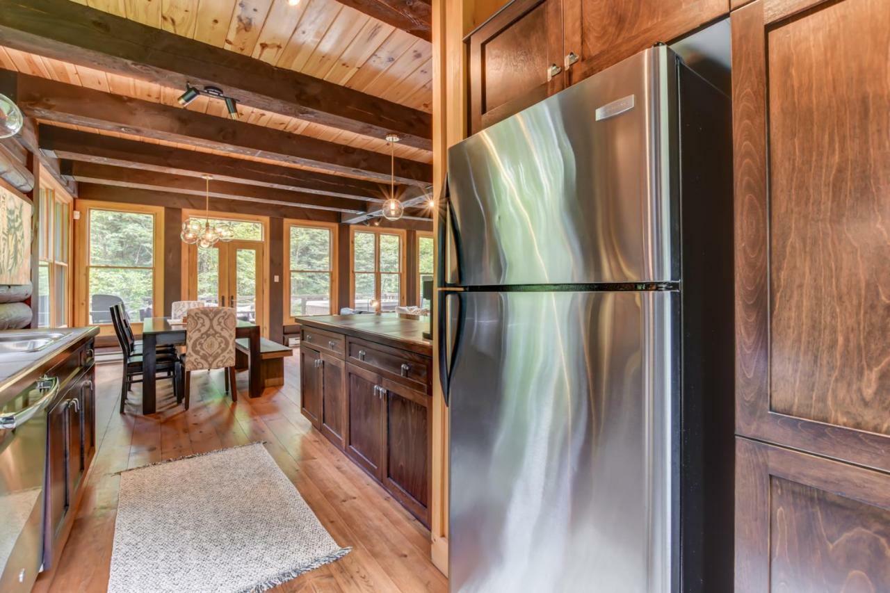 Chic Log Chalet With Hot Tub - Mont-Tremblant North Side By Reserver.Ca Lac-Superieur 外观 照片